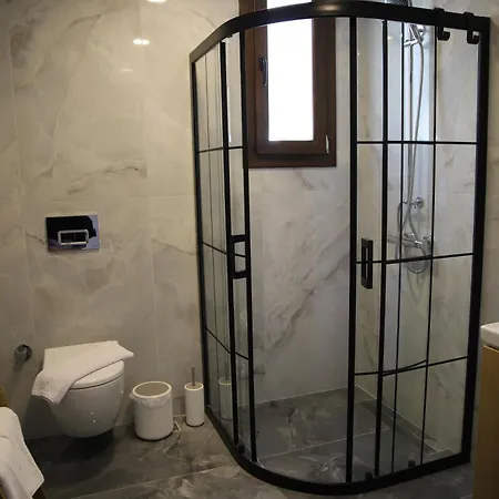 @home Bed & Breakfast 4*